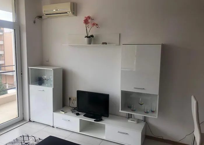 Appartamento Lovely 3 New Furnished Kamelia Sunny *