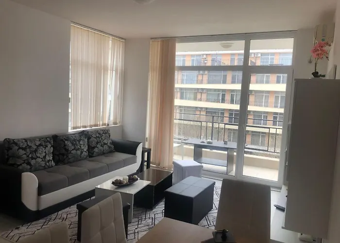 Appartamento Lovely 3 New Furnished Kamelia Sunny *