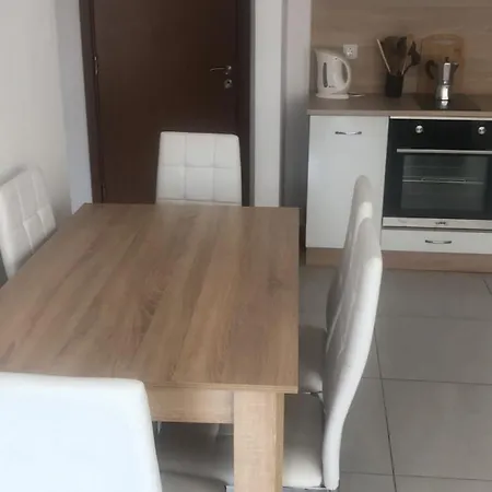 Apartman Lovely 3 New Furnished Kamelia Sunny *