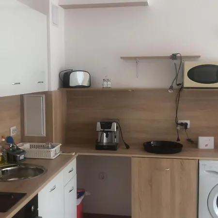 דירה Lovely 3 New Furnished Kamelia Sunny