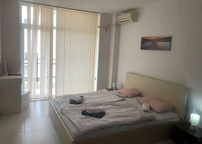 Lovely 3 New Furnished Kamelia Sunny